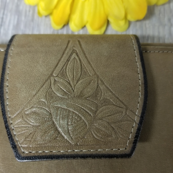 Embossed Rolfs cowhide wallet - Picture 8 of 16